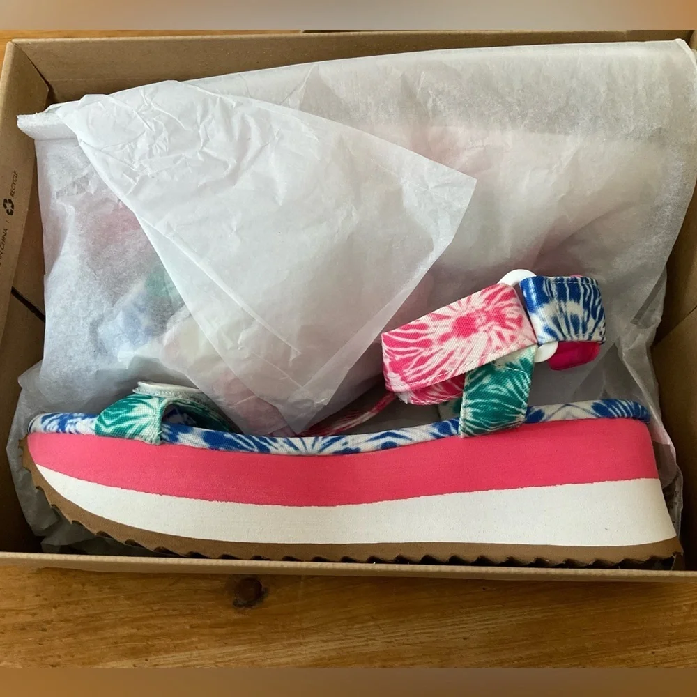 NIB Dirty Laundry Goin Out Tye Dye Sandal
